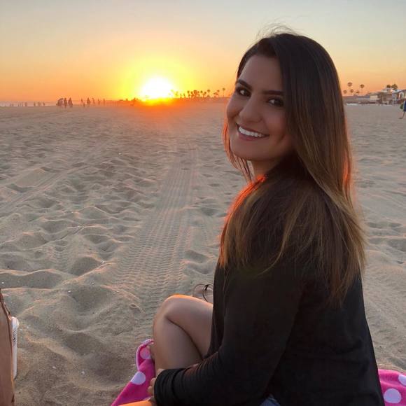 Meet your Posher, Paria - Picture 1 of 1